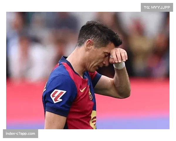 莱万多夫斯基谈及点球主罚心理受VAR长时间等待影响